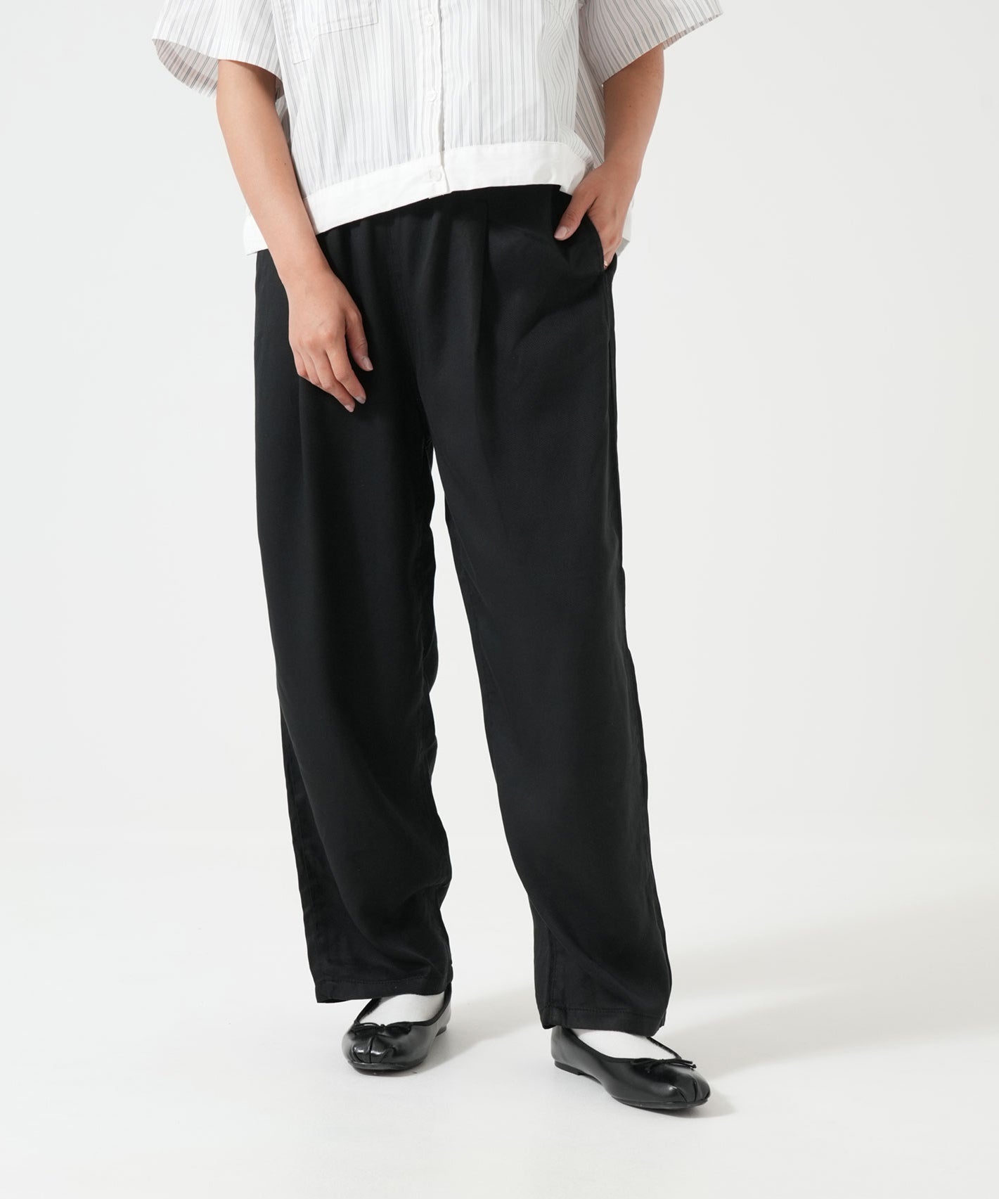 kolor 2021aw ブラック テーパードパンツ 新色追加》6ozカラーワイドテーパードパンツ – HEART MARKET