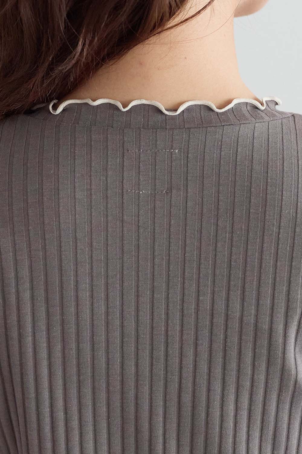 衿フリルリブロンTee