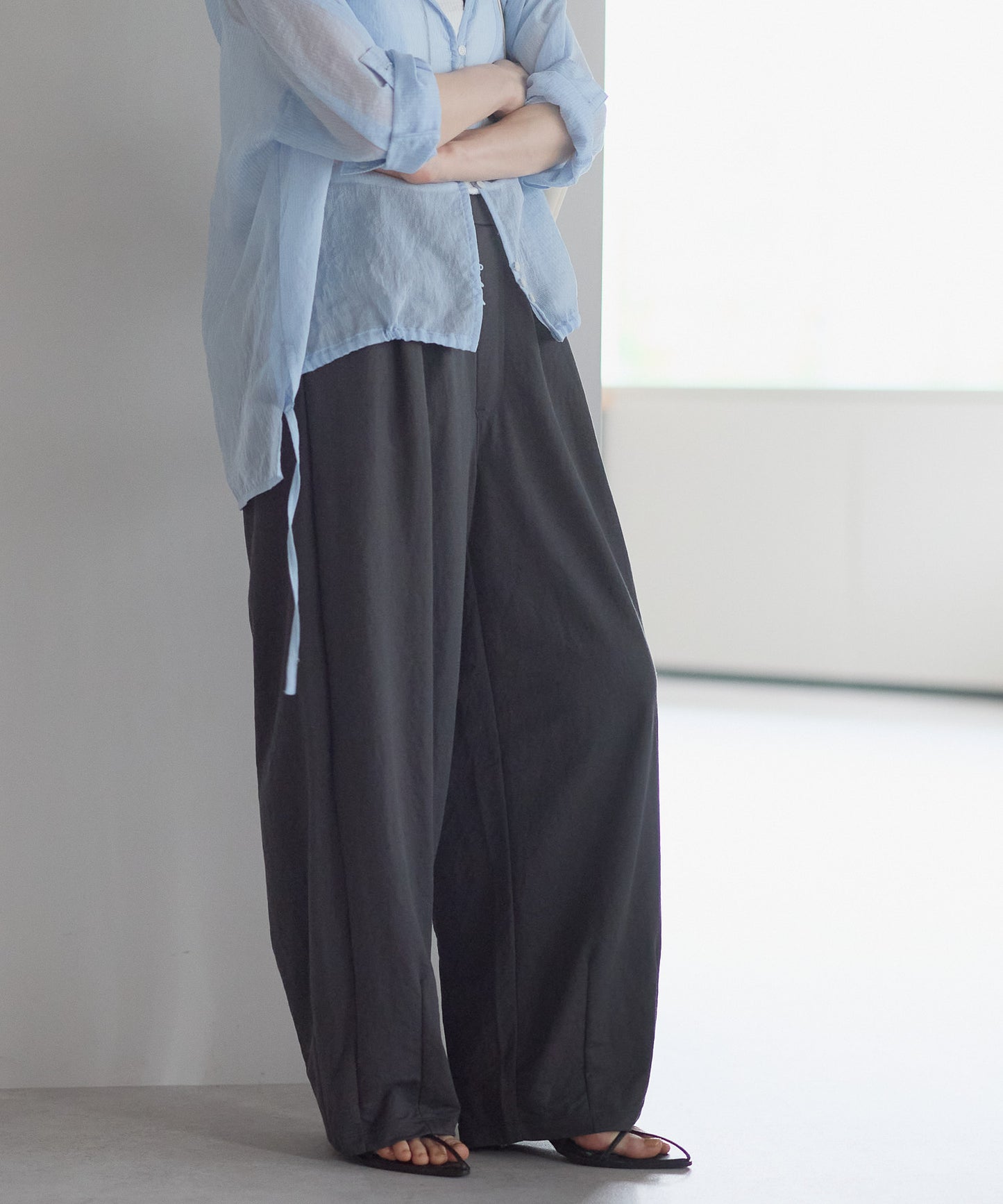 《Scheduled for April 24 Arrival》R/N Pique Tuck Wide Curve Pants