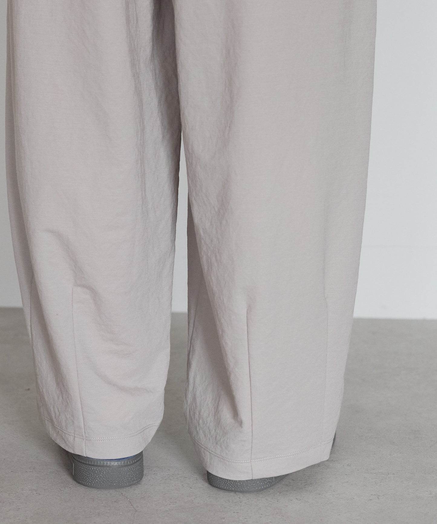 《Scheduled for April 24 Arrival》R/N Pique Tuck Wide Curve Pants