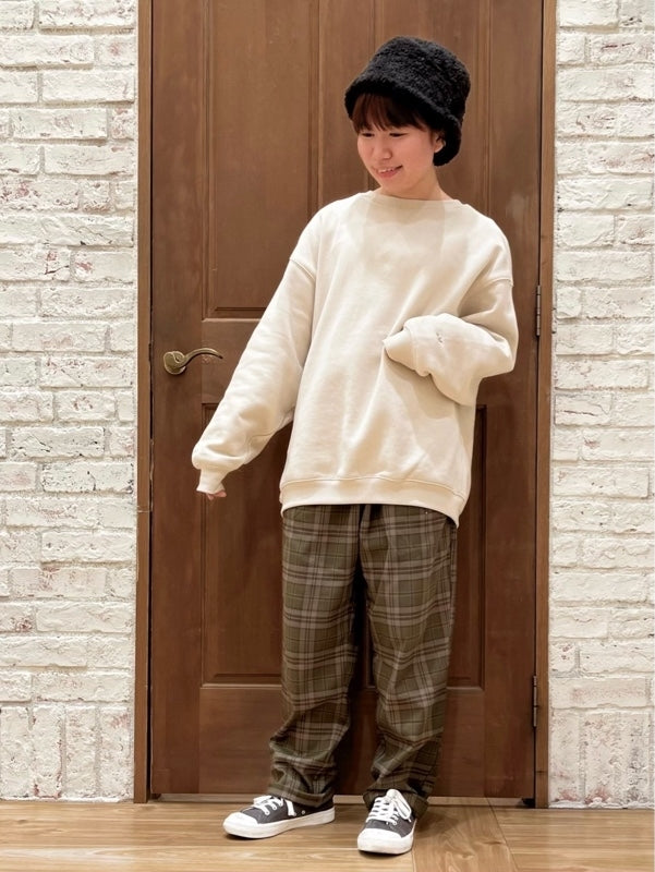 イージータックパンツ