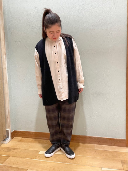 片畦ニットジレ