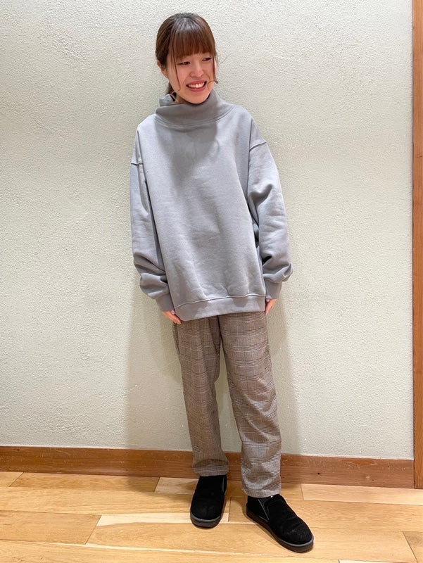 イージータックパンツ