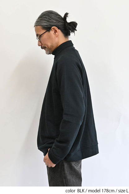 裏毛ハイネックプルオーバー