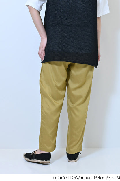 レーヨンタックテーパードパンツ
