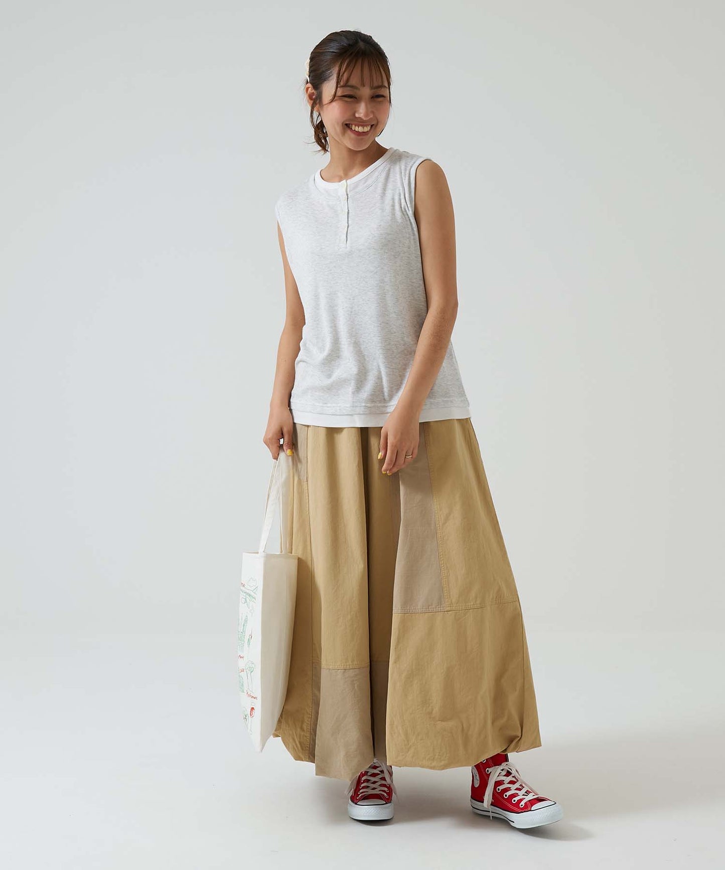 ベージュ / 162cm / FREE