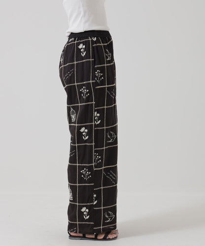 パッチワーク刺繍パンツ