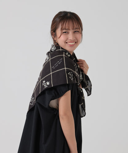 パッチワーク刺繍スカーフ