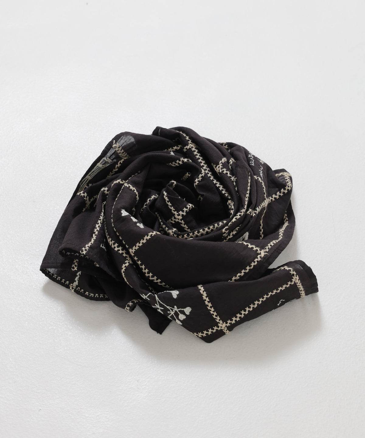 パッチワーク刺繍スカーフ