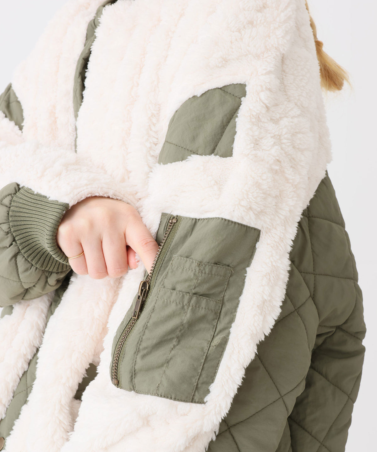 《近日発売》ボア×キルティング　リブブルゾン