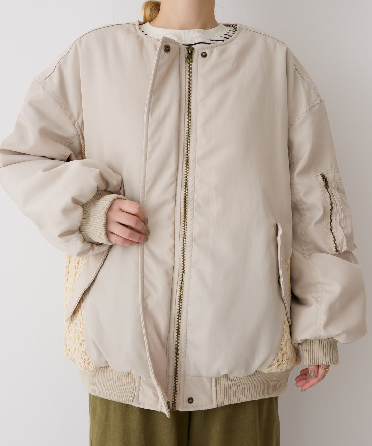 《近日発売》ニット切替MA-1風ノーカラーブルゾン