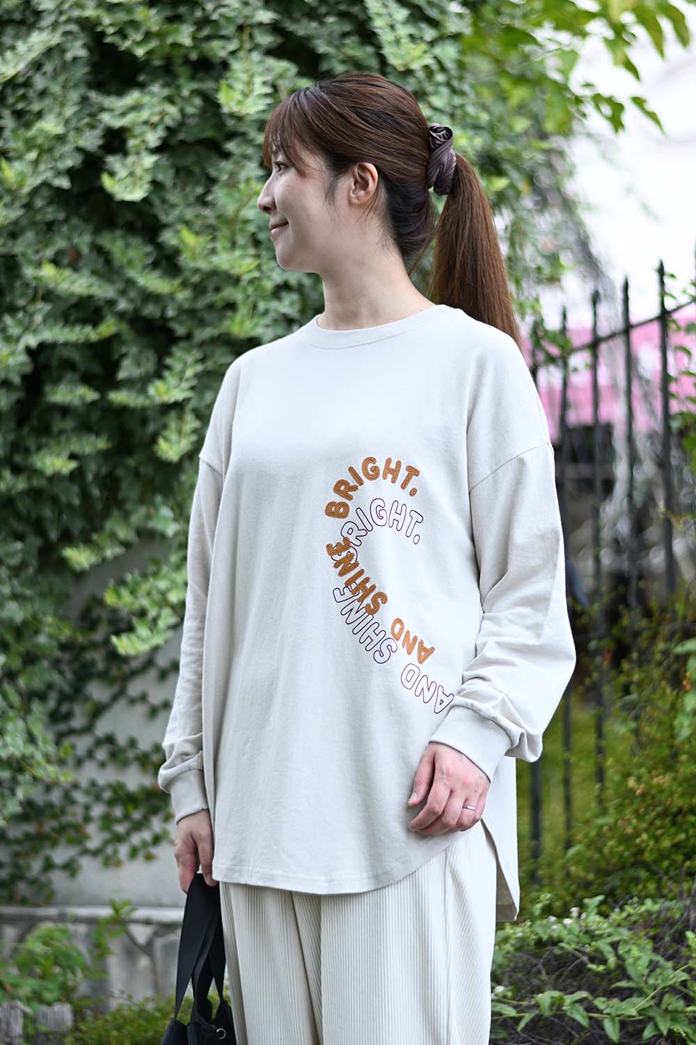 インディゴハート柄デニム♡刺繍のショルダーバッグ♡フリルリボン猫ちゃん インディゴハート柄デニム♡刺繍のショルダーバッグ♡フリル