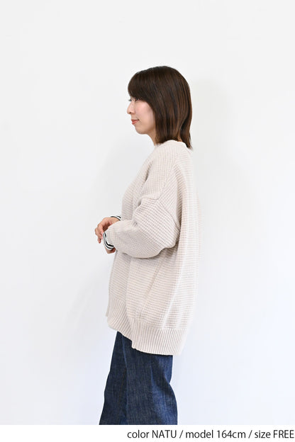 かのこ編みゆったりキーネックプルオーバー