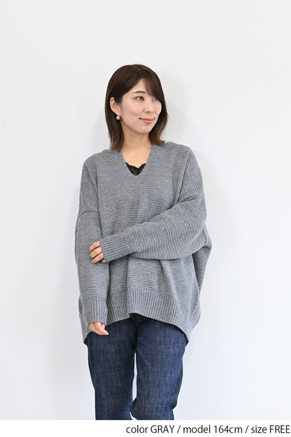 かのこ編みゆったりキーネックプルオーバー