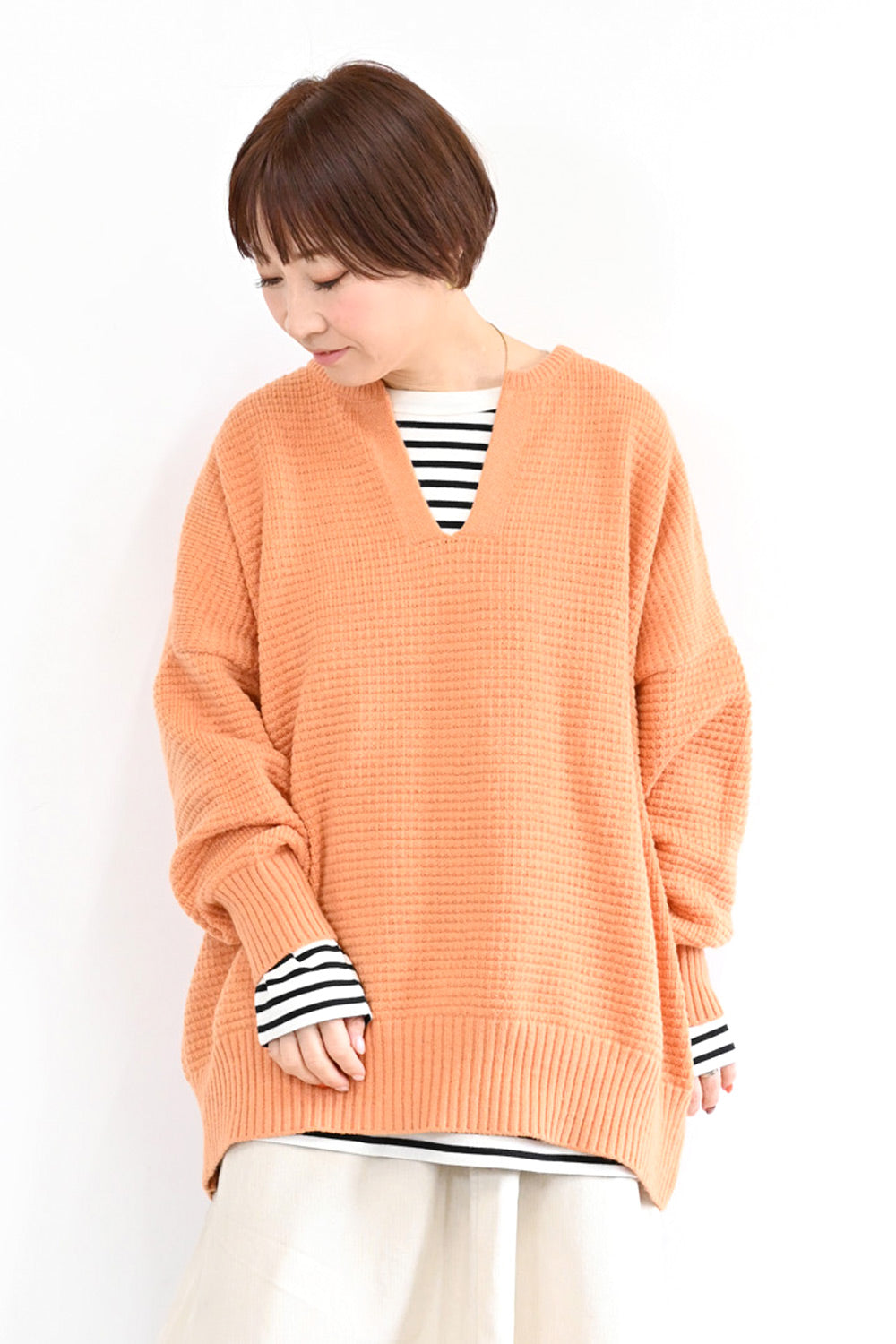 かのこ編みゆったりキーネックプルオーバー