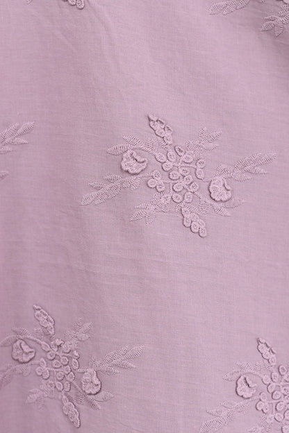 総刺繍プルオーバー