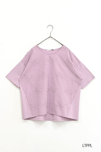 総刺繍プルオーバー