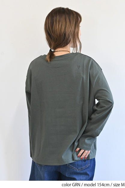 ワイドな無地ロンTEE②