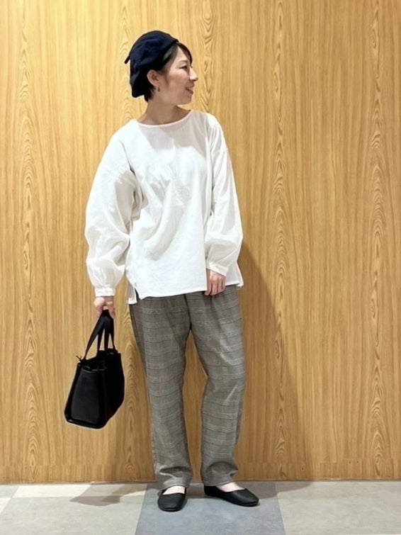 イージータックパンツ