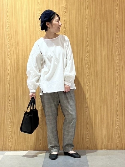 イージータックパンツ