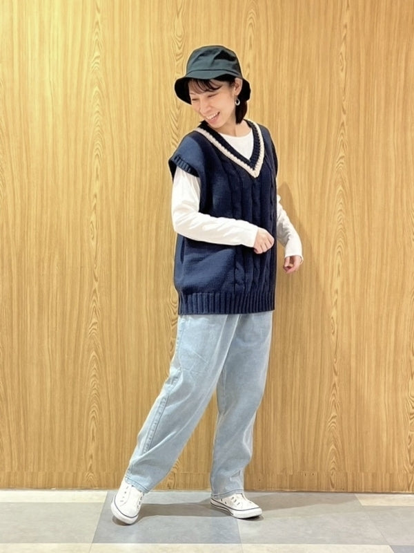 チルデンニットベスト