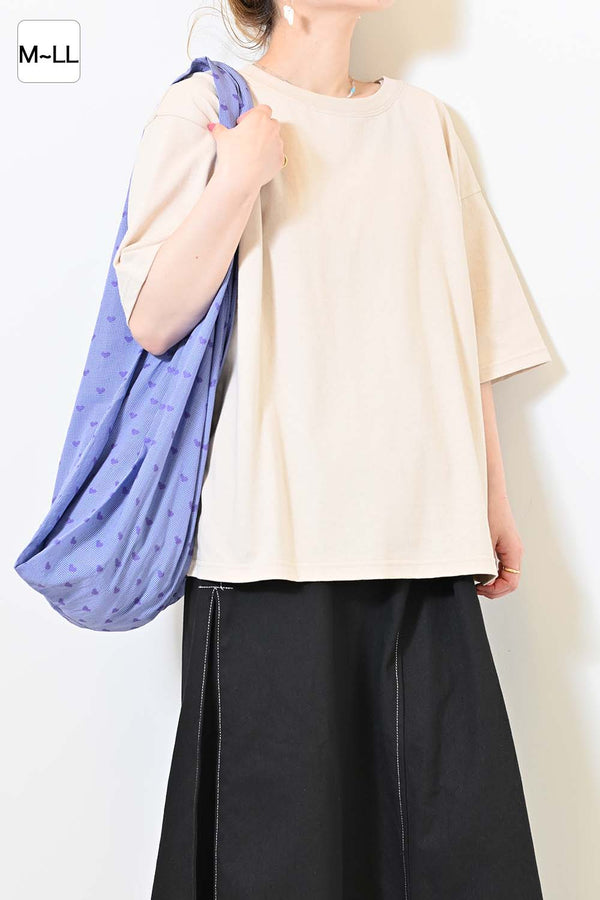 ワイドな無地TEE