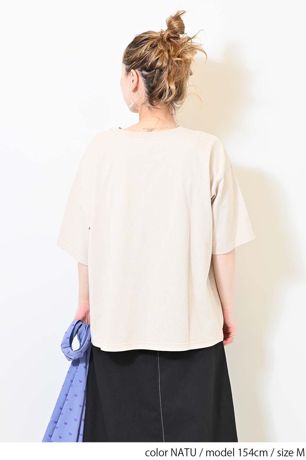 ワイドな無地TEE