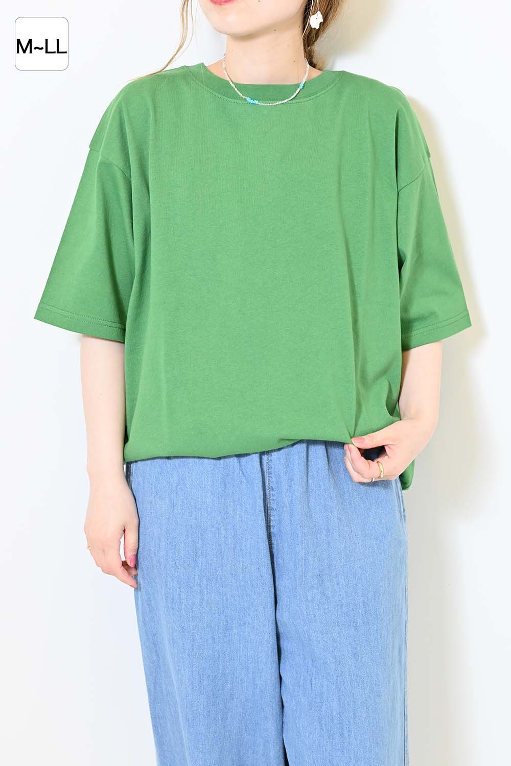 ワイドな無地TEE