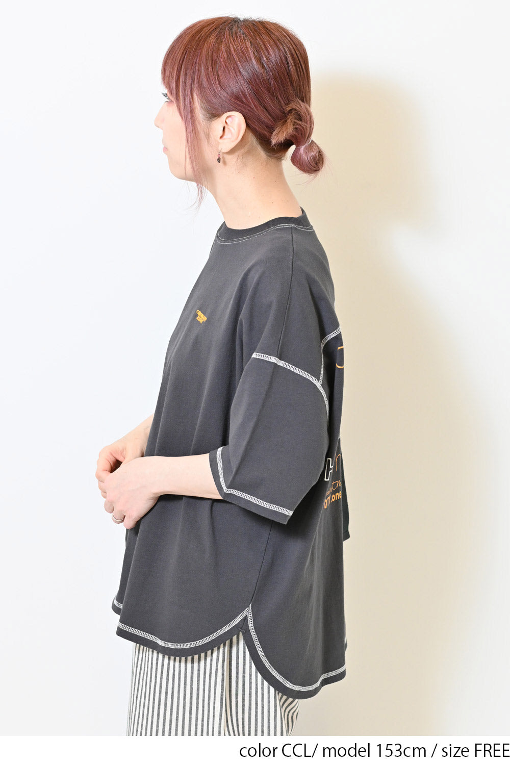 ≪SALE≫Color-Blocked Stitch Back Print Tee