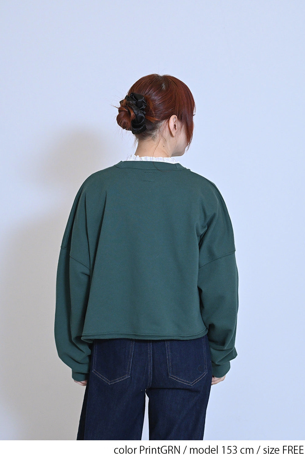 Vネックエンブレム刺繍プルオーバー