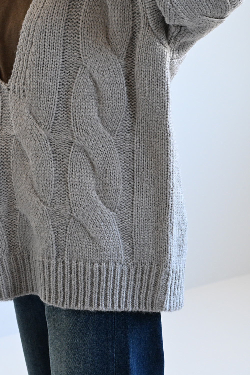 ≪SALE≫V-Neck Thick Cable Pullover