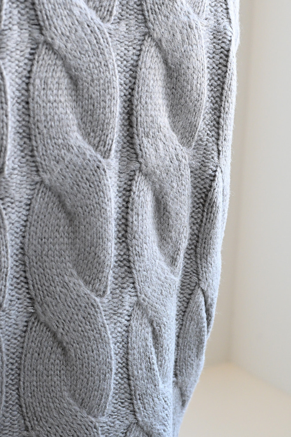 ≪SALE≫V-Neck Thick Cable Pullover