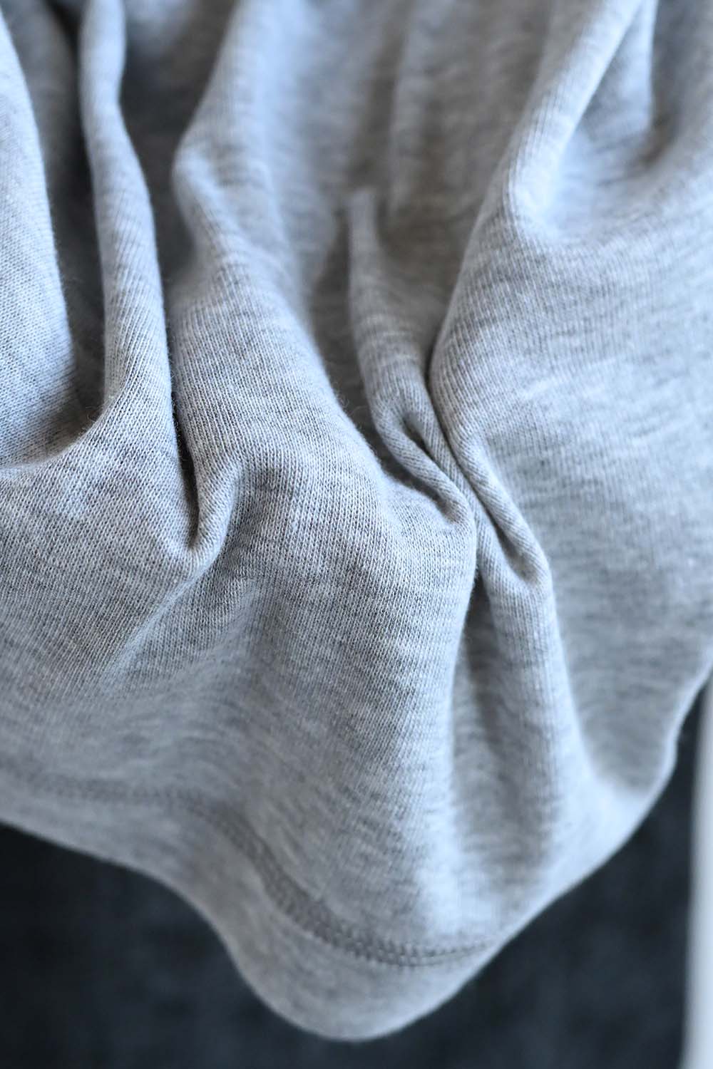 やわらかストレッチ長袖指穴Tee