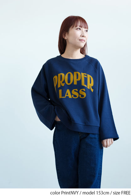 フロッキープリント裏毛プルオーバー