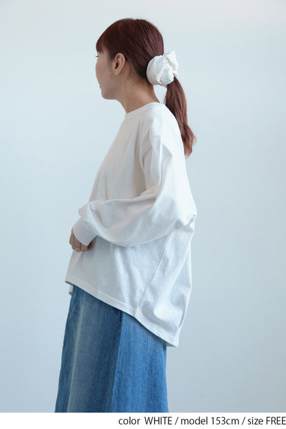 ワイドなうしろふんわりプルオーバー