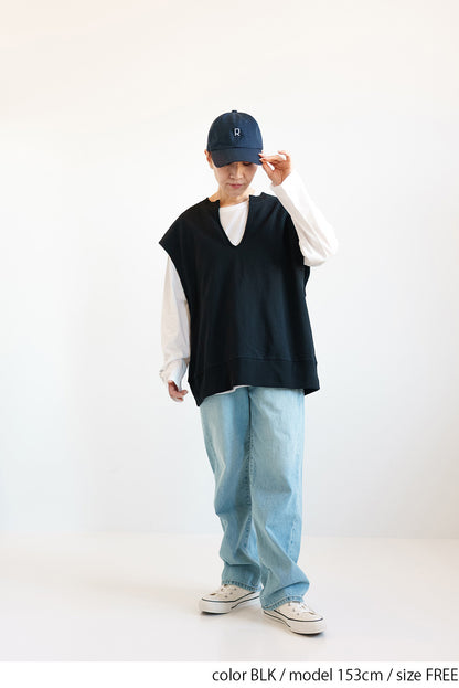  Mini Fleece V-Neck Vest