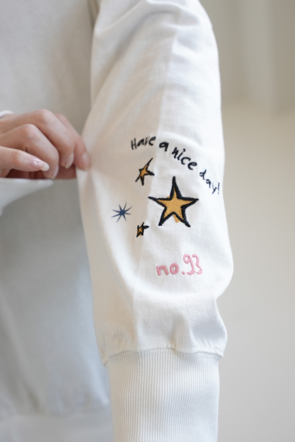PEEACE!袖刺繍ロンT