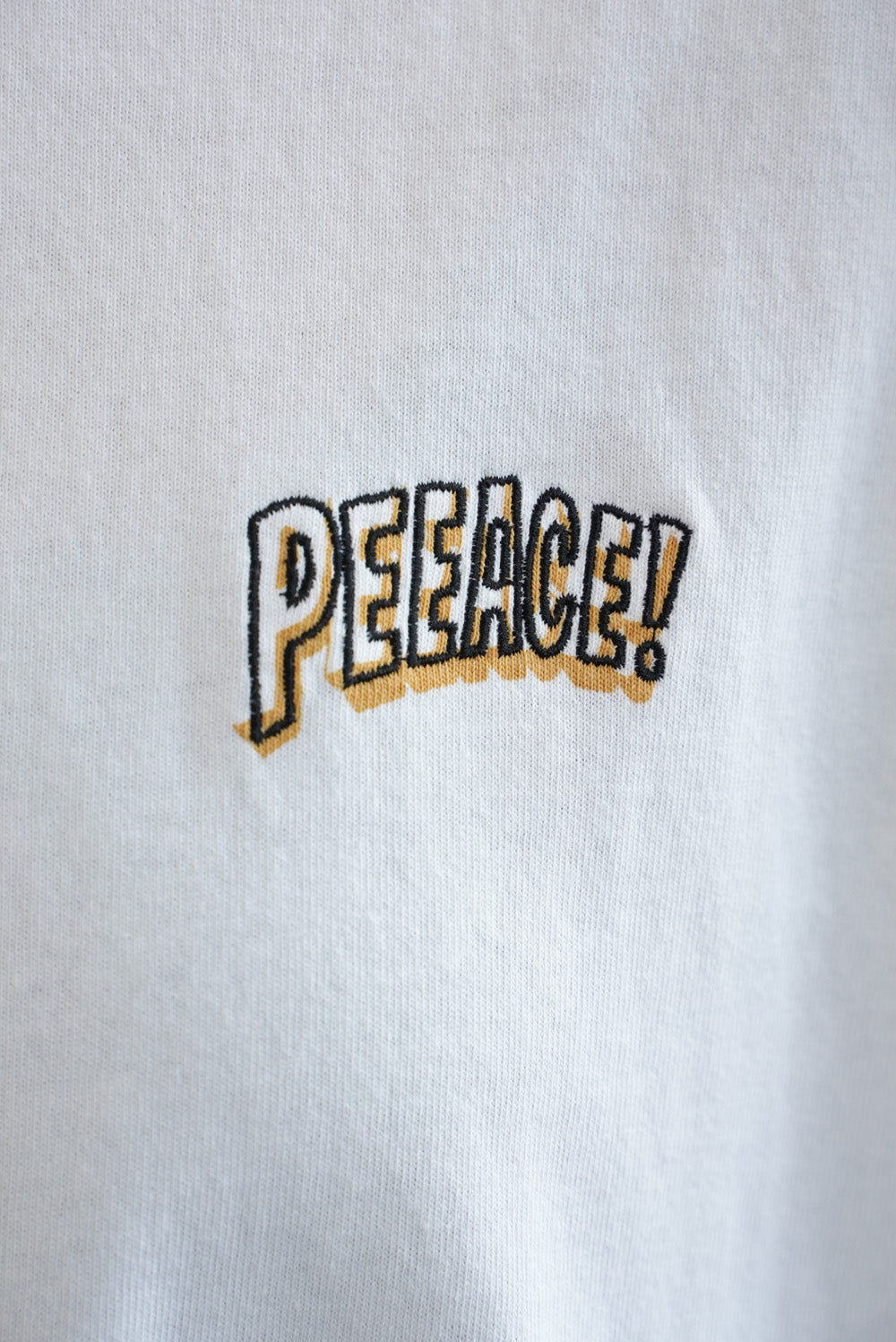PEEACE!袖刺繍ロンT
