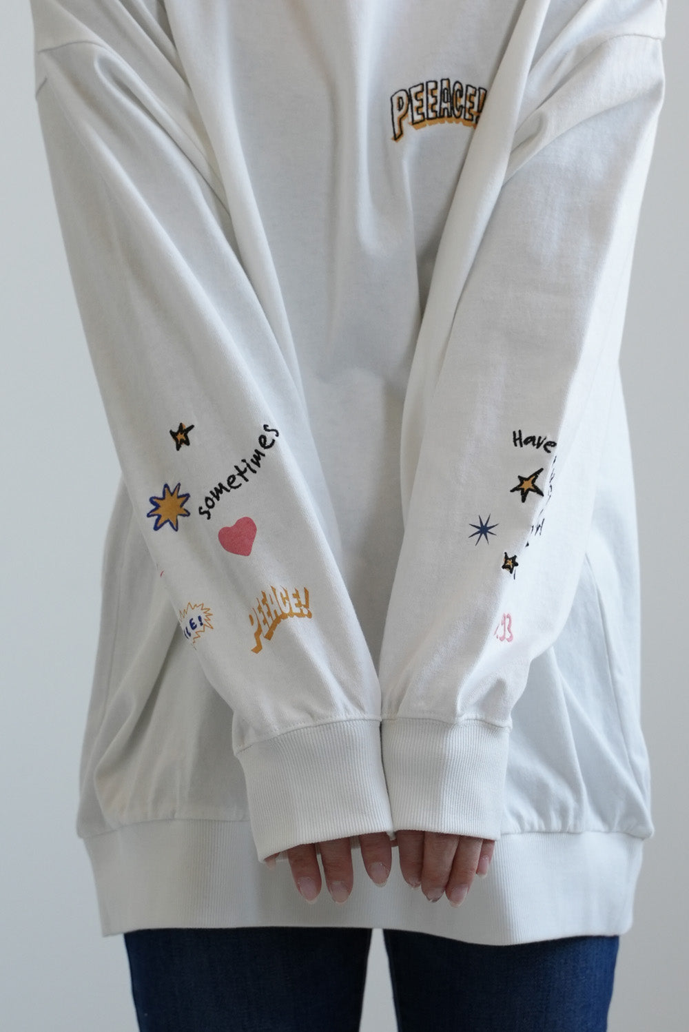 PEEACE!袖刺繍ロンT