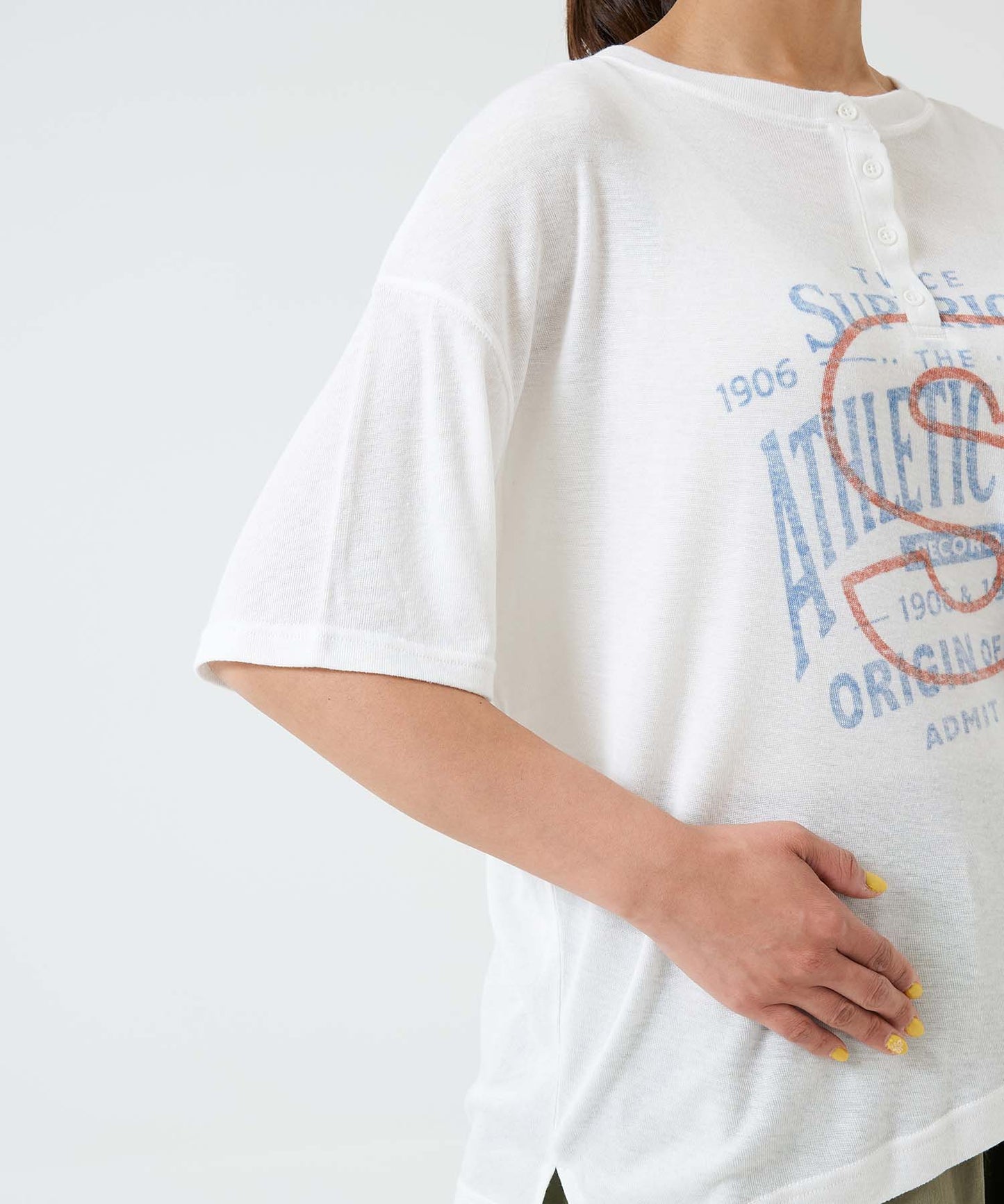 SロゴカレッジヘンリーTEE