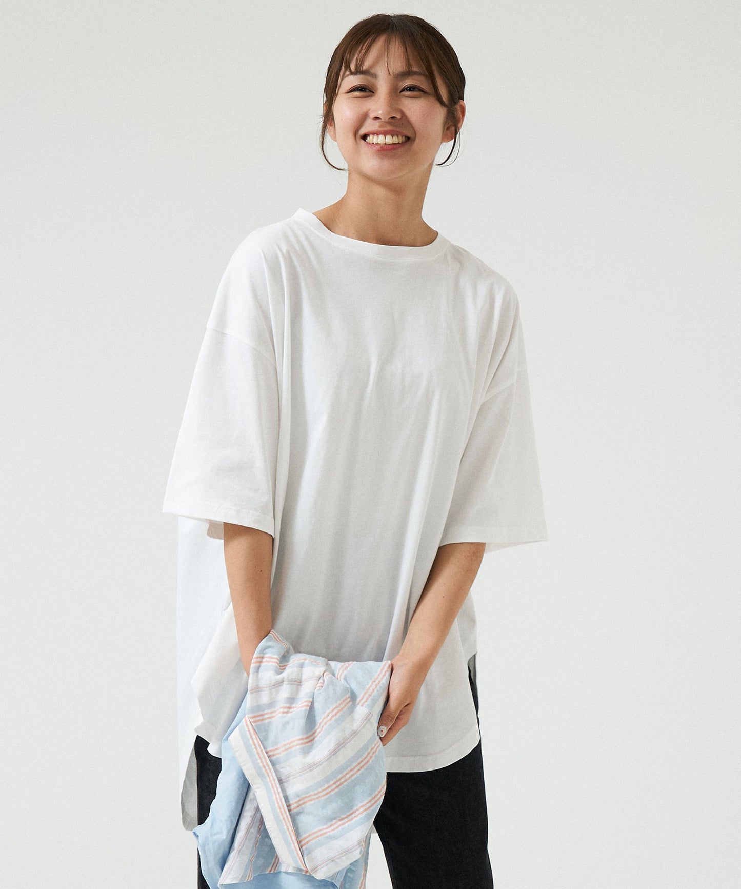 《4月24日入荷》裾ラウンドビッグTEE