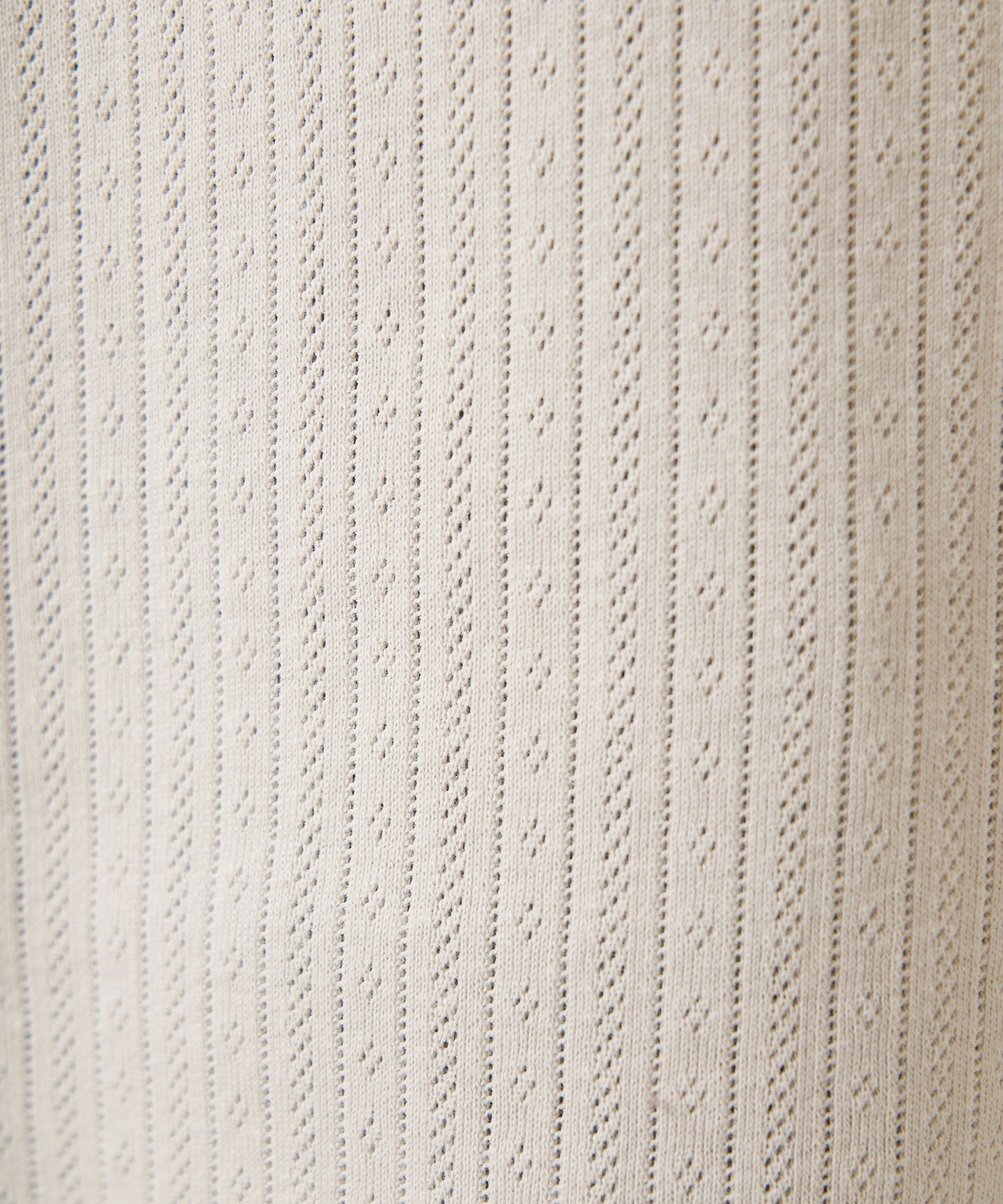 《April 23 Arrival》Eyelet Rib Crew Henley Pullover