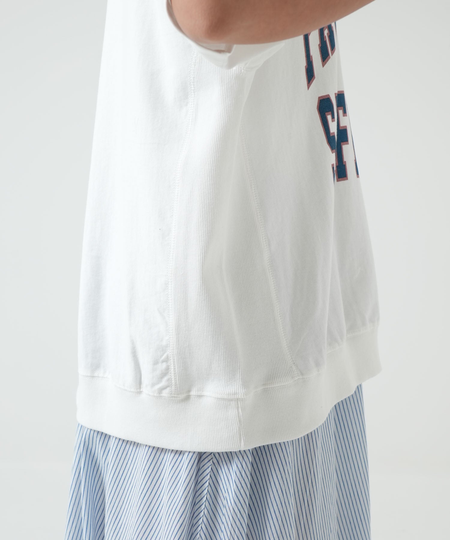 FAVORABLEカレッジプリントT