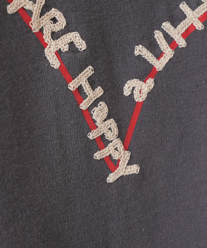 Back embroidered heart tank