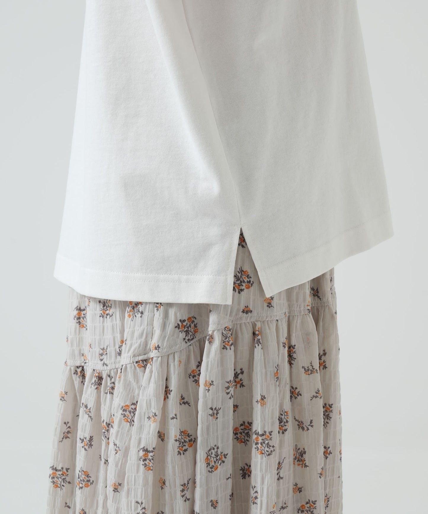 ハート刺繍Tシャツ