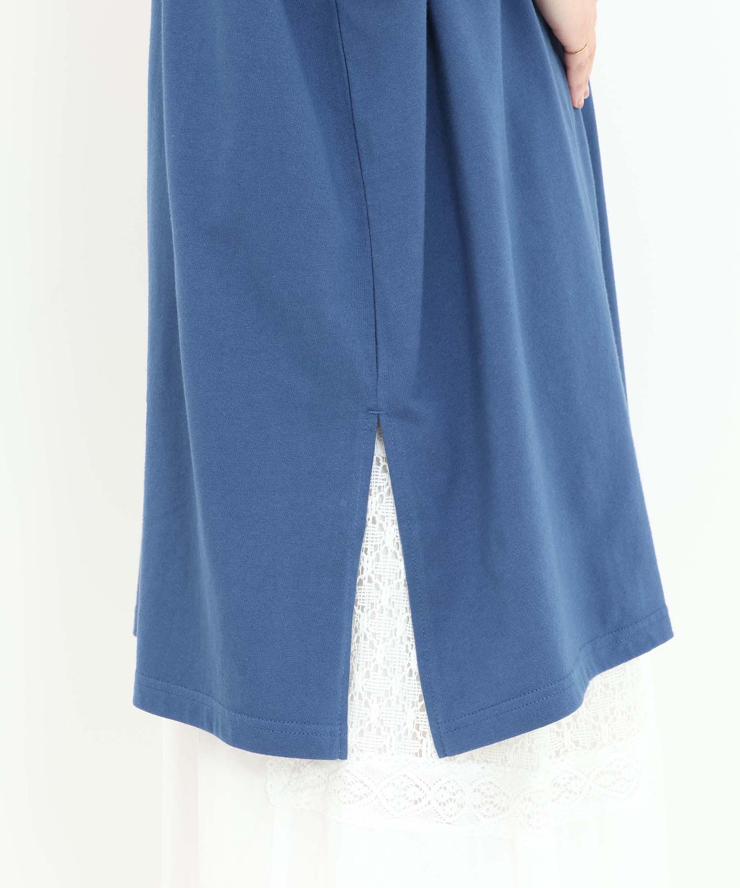 《近日発売》バックタテ刺繍チュニック