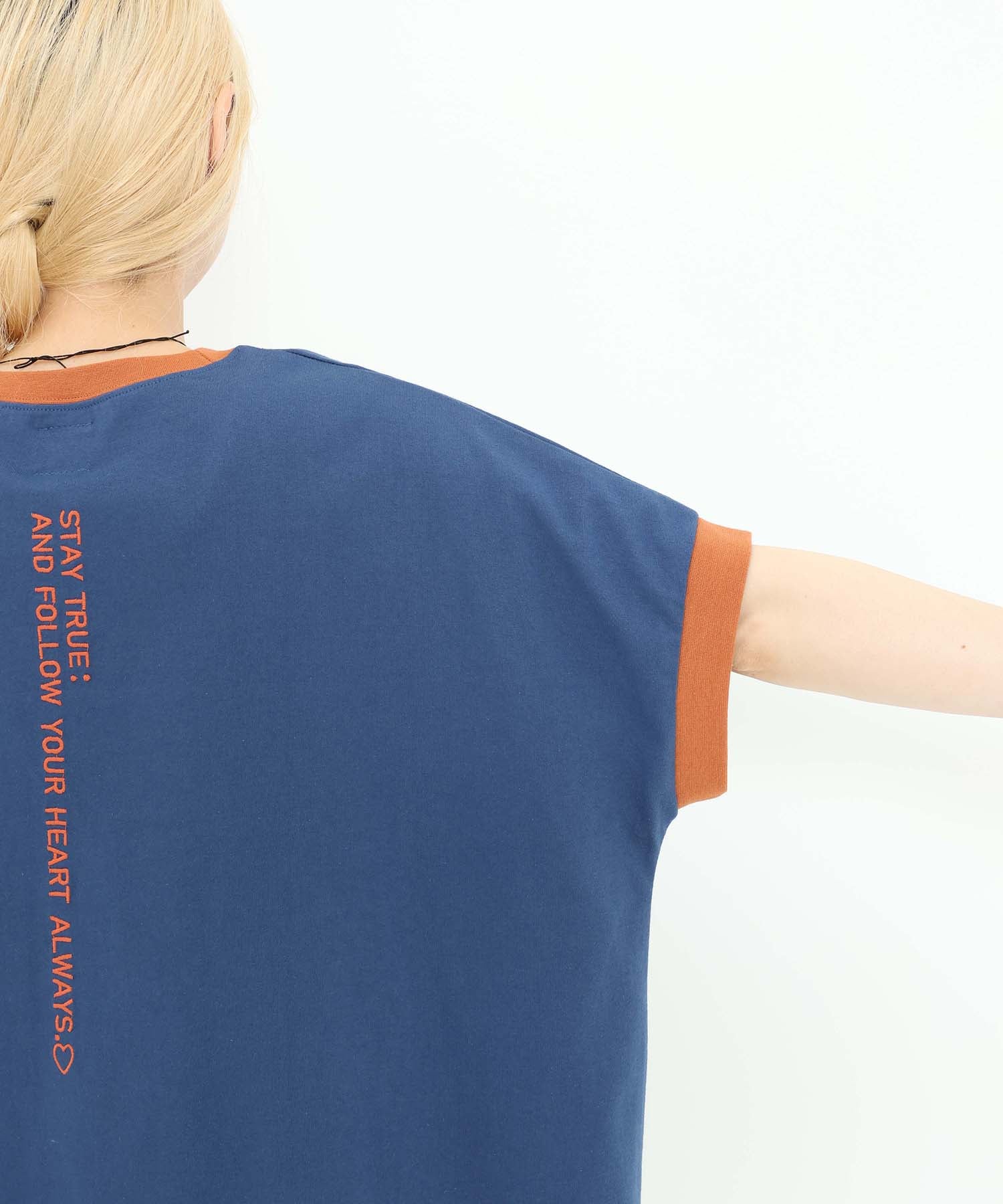 《近日発売》バックタテ刺繍チュニック