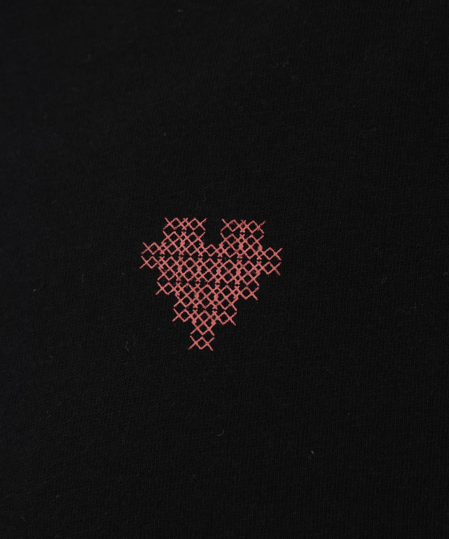 《近日発売》【スタッフ企画】ハートの日ステッチ刺繍風T