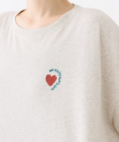 《近日発売》ハート刺繍バックロゴチュニック