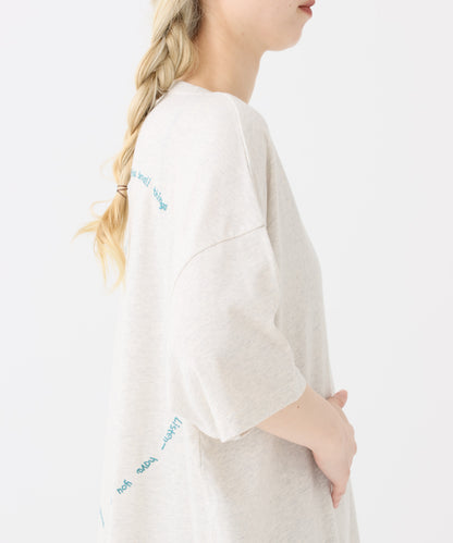 《近日発売》ハート刺繍バックロゴチュニック